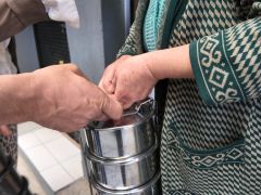 Süleymanpaşa Belediyesinden İhtiyaç Sahiplerine Her Gün Dört Kap Sıcak Yemek