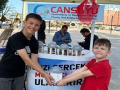 MİNİK YÜREKLERDEN KOCAMAN BİR DERS